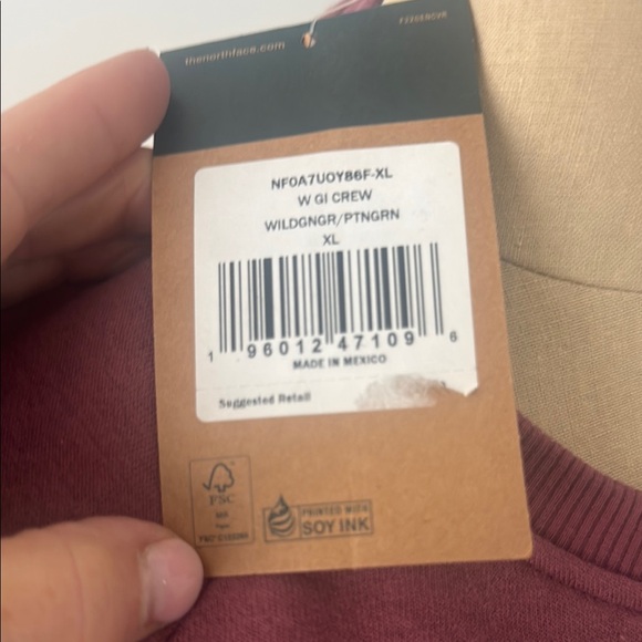 The North Face Burgundy Sweatshirt with Scenic Print - Picture 3 of 3